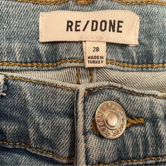 Re/Done 90s High-Rise Ankle Crop Jeans in Light Stone. Size 28 - Picture 6 of 9
